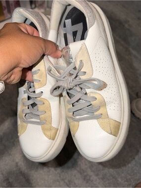 P448 White Leather Sneakers with Beige Suede Accents and Silver Tongue
